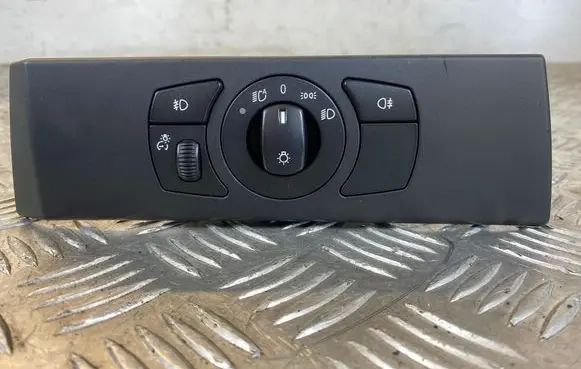 BMW 5 E60 E61 Light switch 6953735 33290403 00051114586001