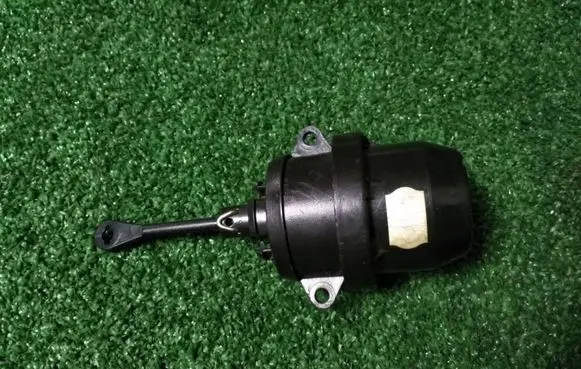 Volkswagen PASSAT B4 Valve vacuum AW23835698R