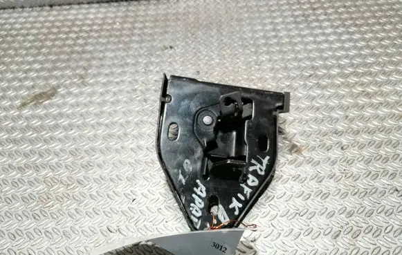 Loading door lock