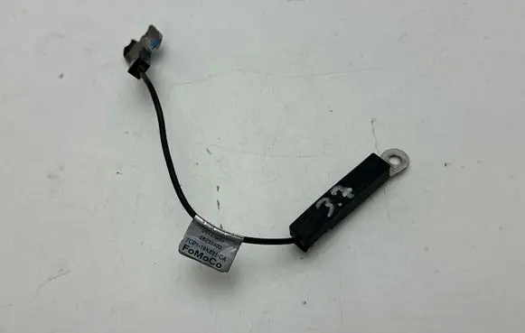 Ford Mustang VI Aerial antenna amplifier 7CP118K891CA