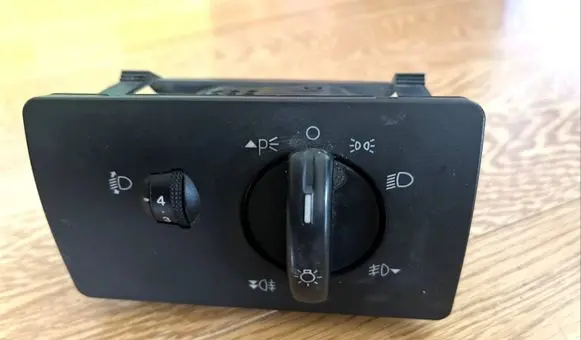 Ford Mondeo Mk III Light switch 4S7T13A024FA