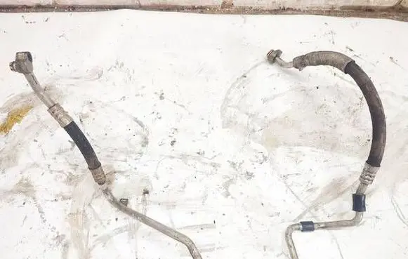 Ford Focus Air conditioning (A/C) pipe/hose