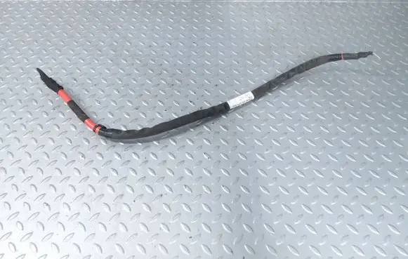 Land Rover Defender Positive cable (battery) L663MY21