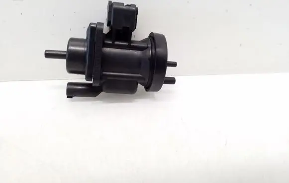 Vacuum valve