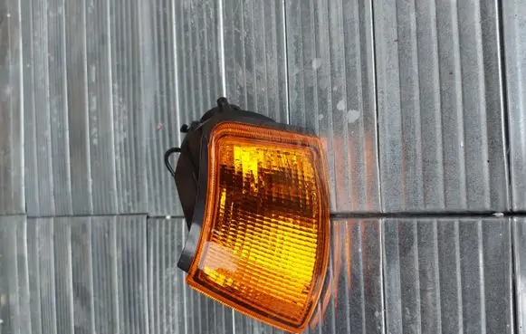 Seat Toledo I (1L) Front indicator light 185142052 1L0953050
