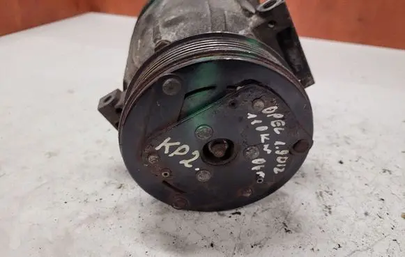 Opel Vectra C Air conditioning (A/C) compressor (pump) 13197197 042750703 SAEJ639