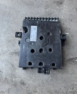 Porsche Cayman 981 Fuse module 99161030103