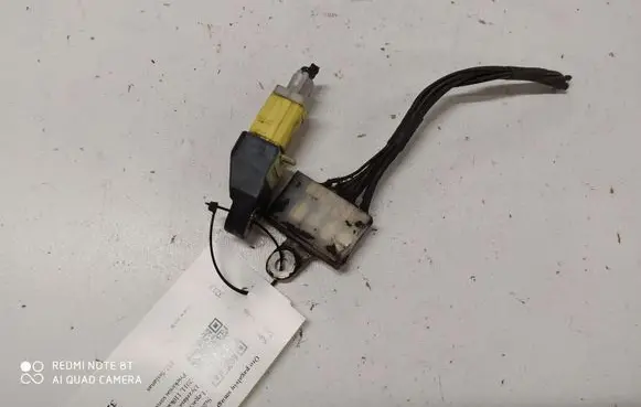 Subaru Legacy Airbag deployment crash/impact sensor 98231AJ000 1616E57AE