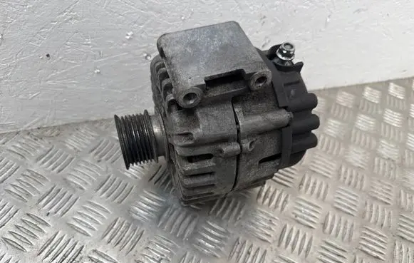 Mercedes-Benz E W212 Generator/alternator A0009067400 FG23S048 2611841C