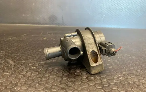 Volkswagen PASSAT CC Electric auxiliary coolant/water pump 7H0965561