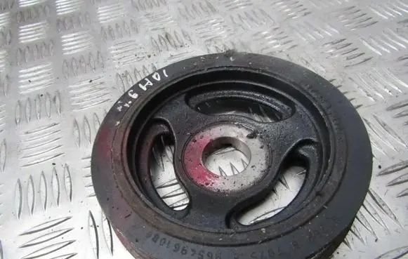 Peugeot 308 Crankshaft pulley 9654961080 E110124A