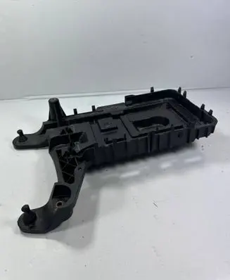 Volkswagen Caddy Battery tray 1K0915333H