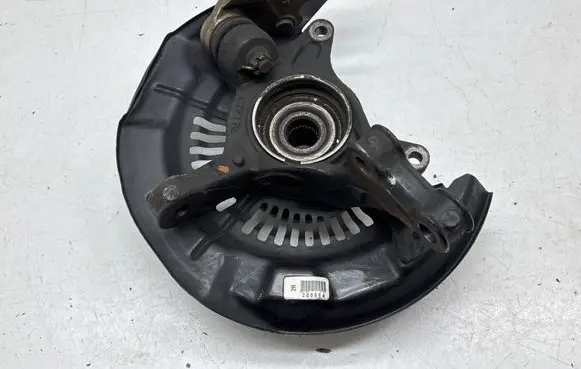 Toyota Highlander XU50 Front wheel hub 200984