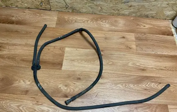Volvo V70 Headlight washer hose/pipe 