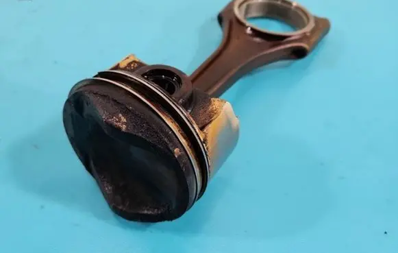 Piston