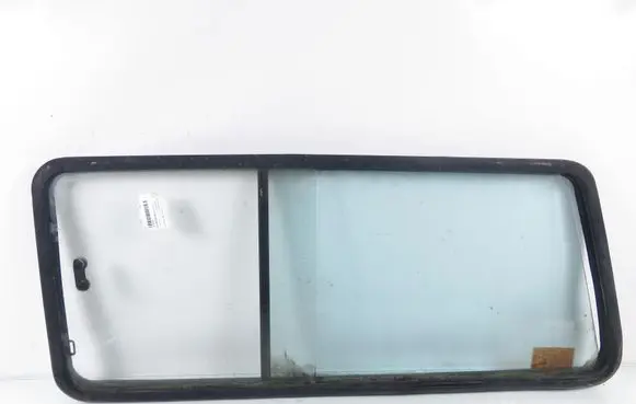 Nissan Patrol 160 Rear side window 
