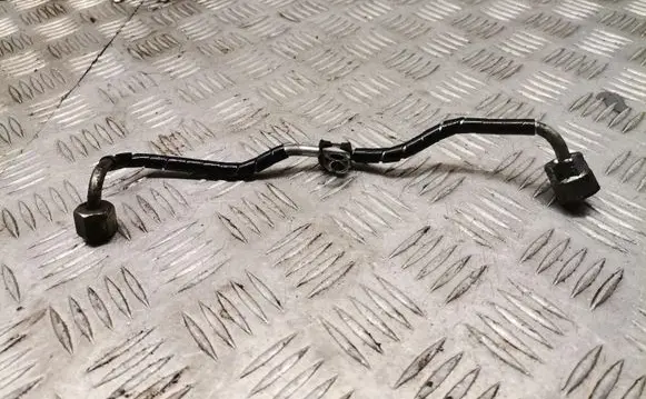 Jaguar XF X250 Fuel injector supply line/pipe 