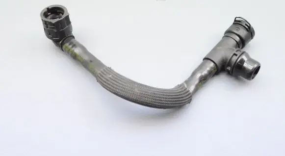 BMW 5 G30 G31 Engine coolant pipe/hose 8602612