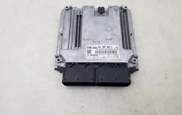 Volkswagen PASSAT B8 Engine control unit/module 04L907309M