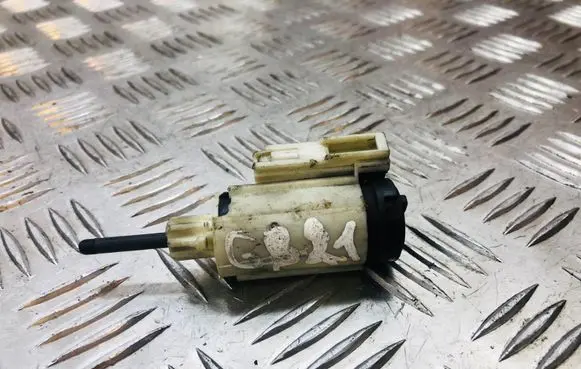 Audi A4 S4 B7 8E 8H Brake pedal sensor switch 8E0927189