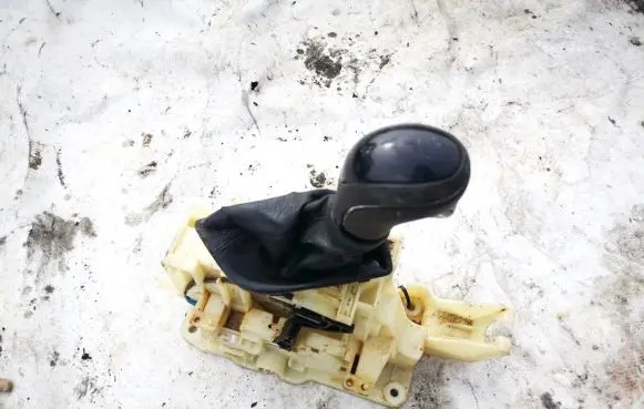 Hyundai Sonata Gear shifter/selector 4670030100