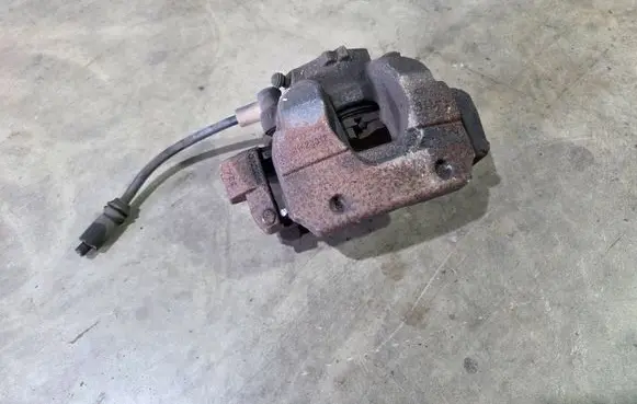 Volvo XC60 Front brake caliper 31423312