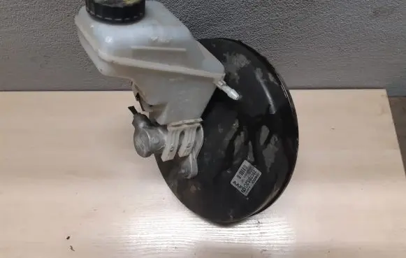 Opel Corsa E Brake booster 39078520
