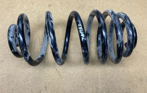 Opel Zafira C Rear coil spring