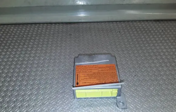 Nissan Qashqai Airbag control unit/module 98820JD10A