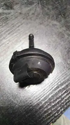 BMW 1 E81 E87 Vacuum valve 71424212
