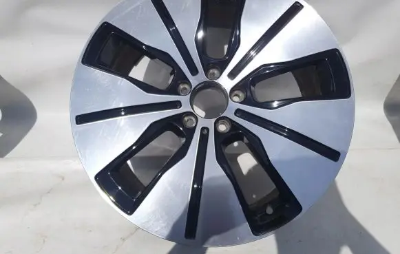 Mercedes-Benz EQC R19 alloy rim 