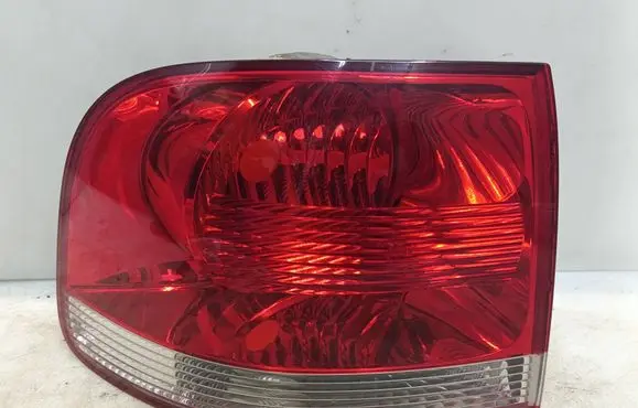 Volkswagen Touareg I Rear/tail lights 7L6945095K