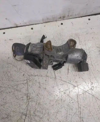 Toyota Avensis T250 Ignition lock N0501517 450200504 736661A