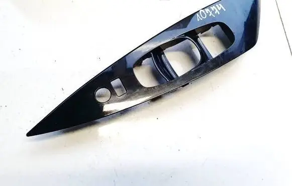Nissan Leaf I (ZE0) Front door window switch trim 809603nm0a
