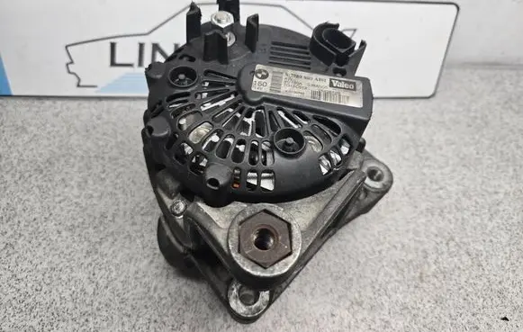 BMW X3 E83 Generator/alternator 7789980 TG15C012 2542672B