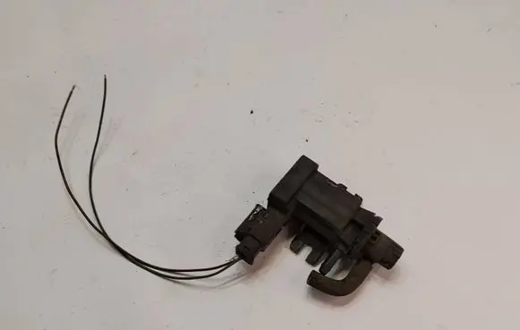 Ford Focus C-MAX Turbo solenoid valve 9652570180 13285563