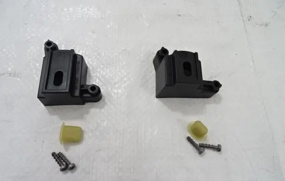 Citroen DS7 Crossback Headlight/headlamp mounting bracket 1637130280