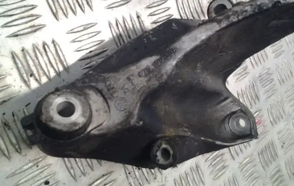 Volkswagen Crafter Engine mounting bracket 076199308