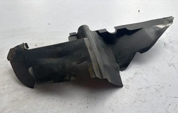 Audi A6 S6 C6 4F Intercooler air guide/duct channel 4B0121284D