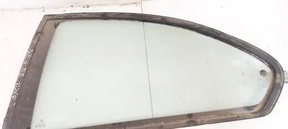 BMW 3 E46 Rear side window 