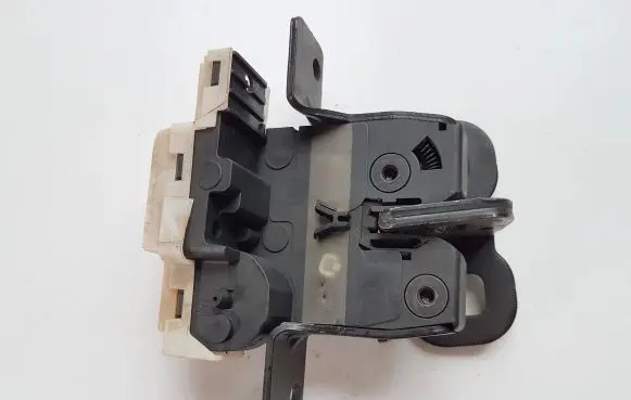 Renault Scenic III - Grand scenic III Tailgate/trunk/boot lock/catch/latch 8200076240E
