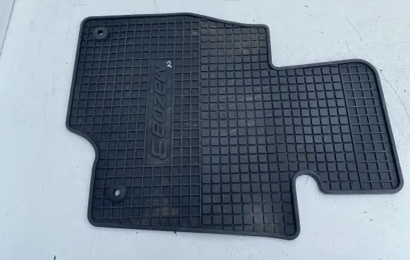 Mazda 3 II Front floor mat BHS2V0351