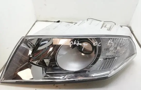 Skoda Octavia Mk2 (1Z) Headlight/headlamp