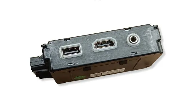 Chrysler Pacifica USB socket connector 68229844AC 53408466 33337801