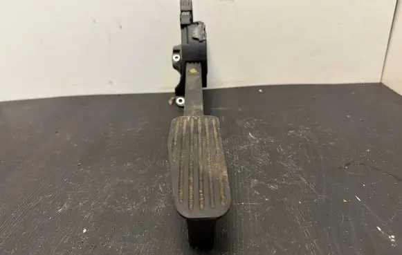 Volvo S60 Accelerator throttle pedal 30715173 C95YE03 6PV00954801