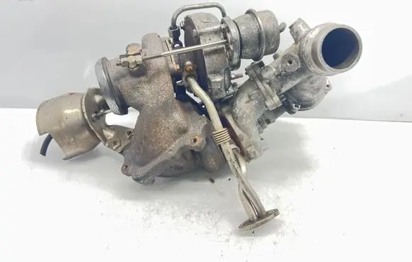 Mercedes-Benz C W204 Turbo A6510906180 A6510902880