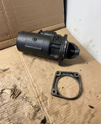Chrysler Grand Voyager III Starter motor 9002338820 1073017 0001218175