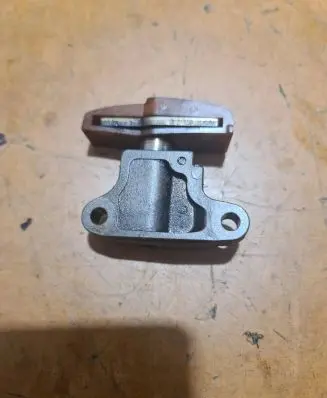Nissan Qashqai Timing belt/chain tensioner 20124171D