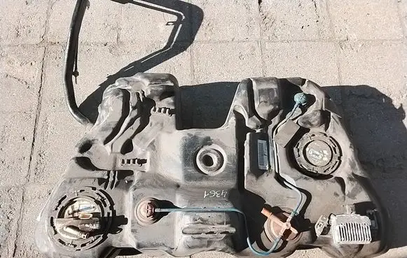 Volvo S60 Fuel tank 