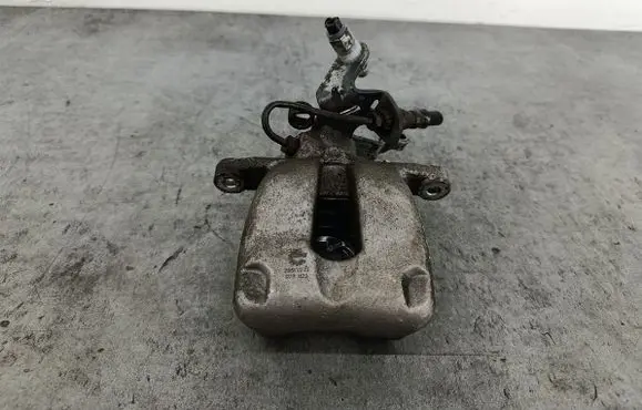 Skoda Octavia Mk2 (1Z) Rear brake caliper 23SKV273